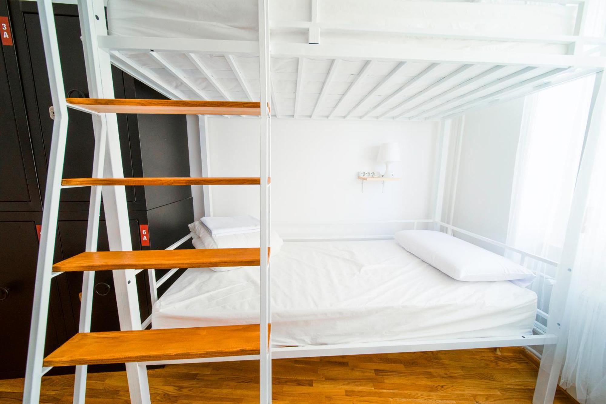 New Generation Hostel Como Lake מראה חיצוני תמונה
