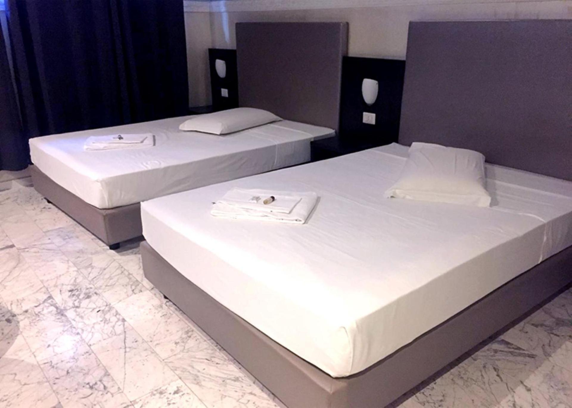 New Generation Hostel Como Lake מראה חיצוני תמונה